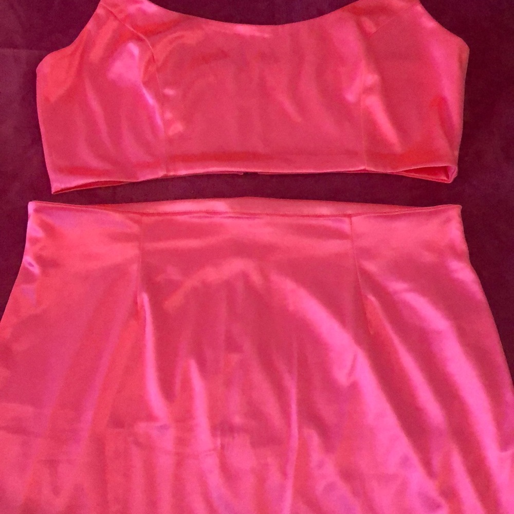Fashion nova satin pink set